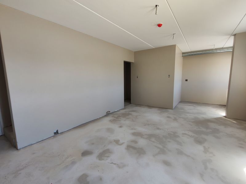 Modern 550m2 Warehouse For Sale in Firgrove Industrial Estate , Somerset West. - Photo 10