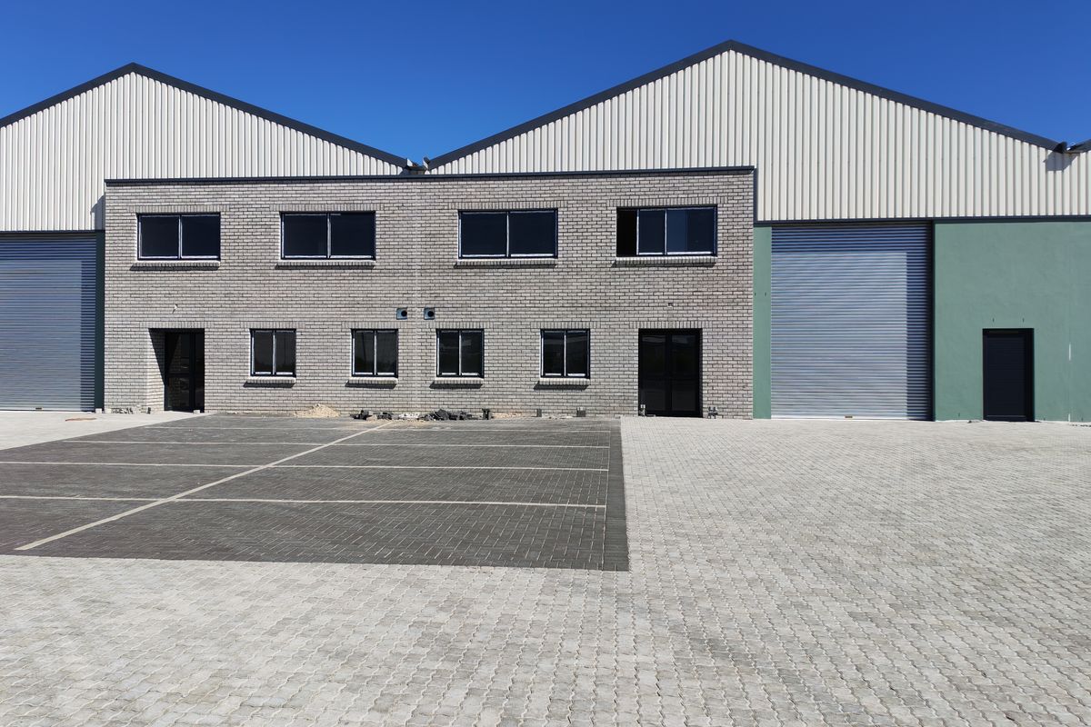 Modern 550m2 Warehouse For Sale in Firgrove Industrial Estate , Somerset West. - Photo 3