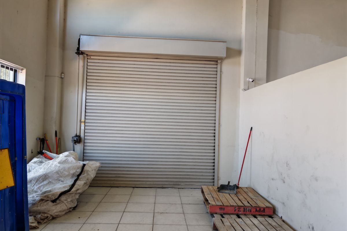 366m2 Commercial / Industrial Unit To Let in Saxenburg Park. - Photo 5