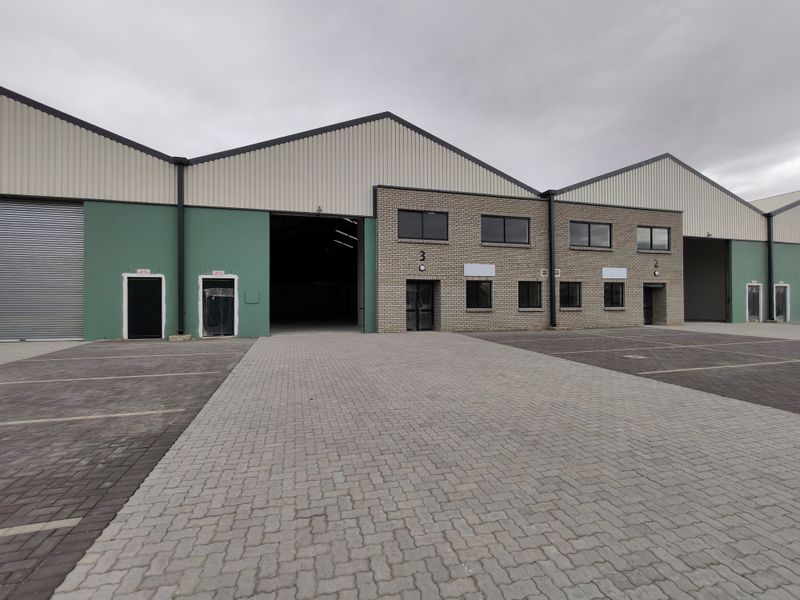 502m2 Warehouse with small yard For Sale in Firgrove Industrial Estate , Somerset West - Brand new - Photo 3