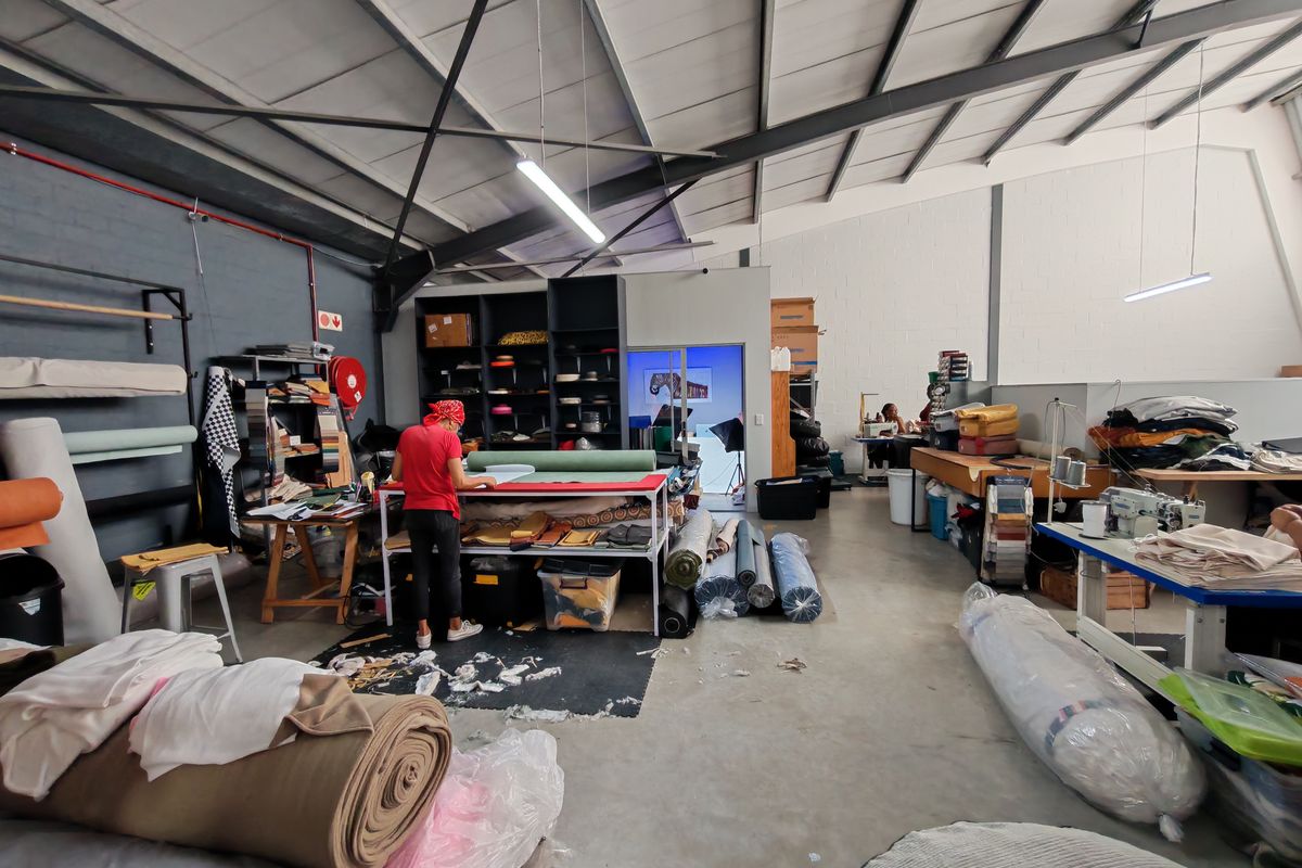 287m2 Unit / Office Space To Let in Firgrove , Somerset West - Photo 3