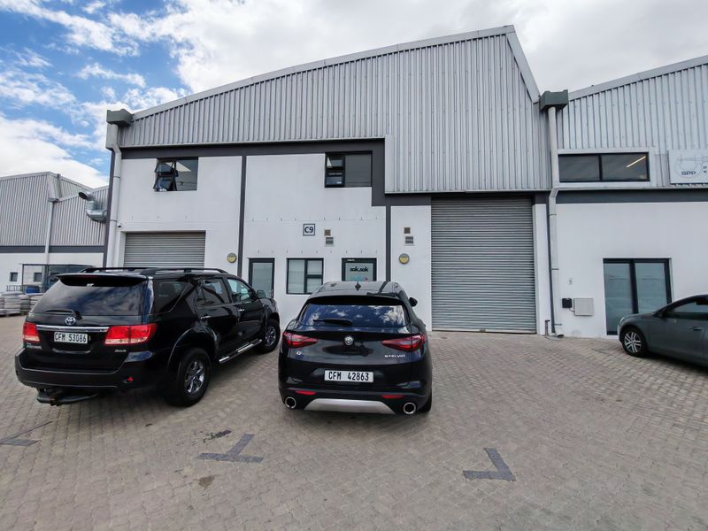 287m2 Unit / Office Space To Let in Firgrove , Somerset West - Photo 2