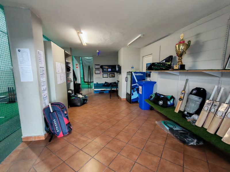 352m2 Industrial Warehouse To Let in Asla Park, Strand - Photo 10