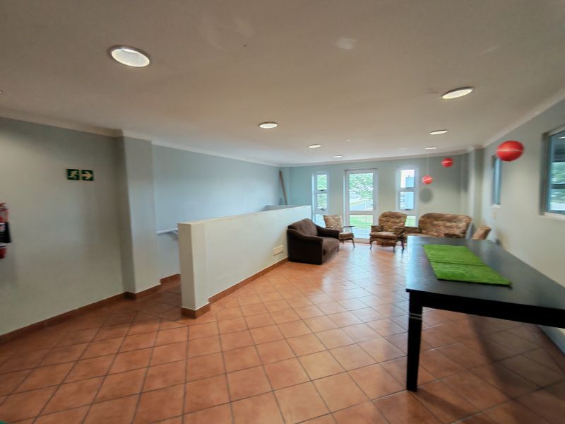 352m2 Industrial Warehouse To Let in Asla Park, Strand - Photo 7