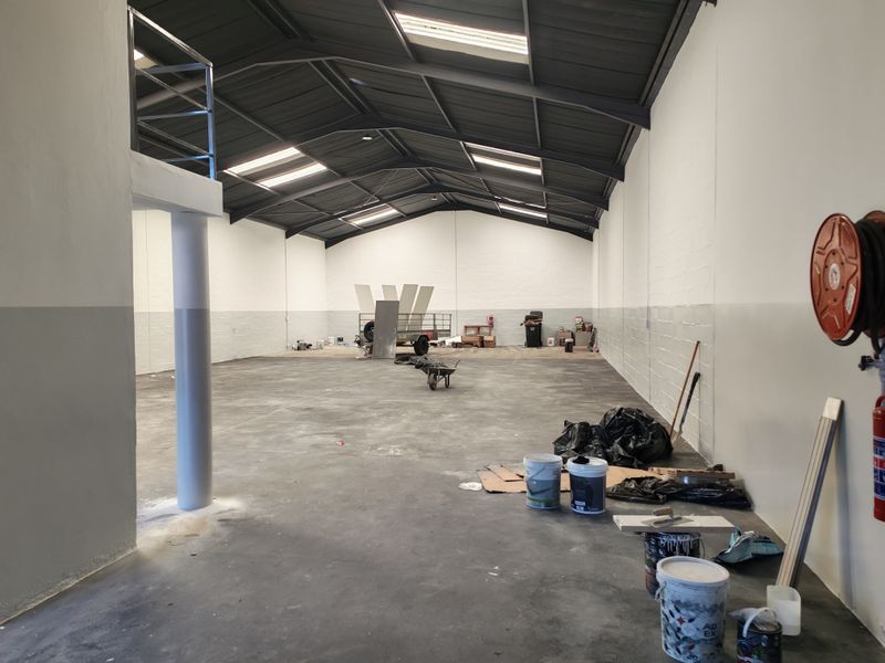 431m2 Industrial Warehouse TO LET in Saxenburg Park 1 - Photo 4