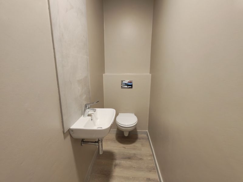 Brand New Modern 484m2 Warehouse For Sale in Firgrove Industrial Estate , Somerset West. - Photo 10