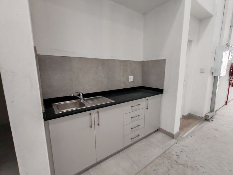 Brand New Modern 484m2 Warehouse For Sale in Firgrove Industrial Estate , Somerset West. - Photo 7