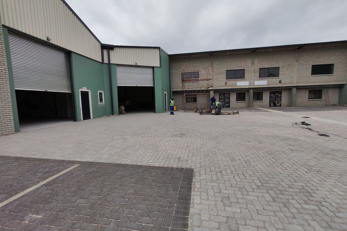Brand New Modern 484m2 Warehouse For Sale in Firgrove Industrial Estate , Somerset West. - Photo 4