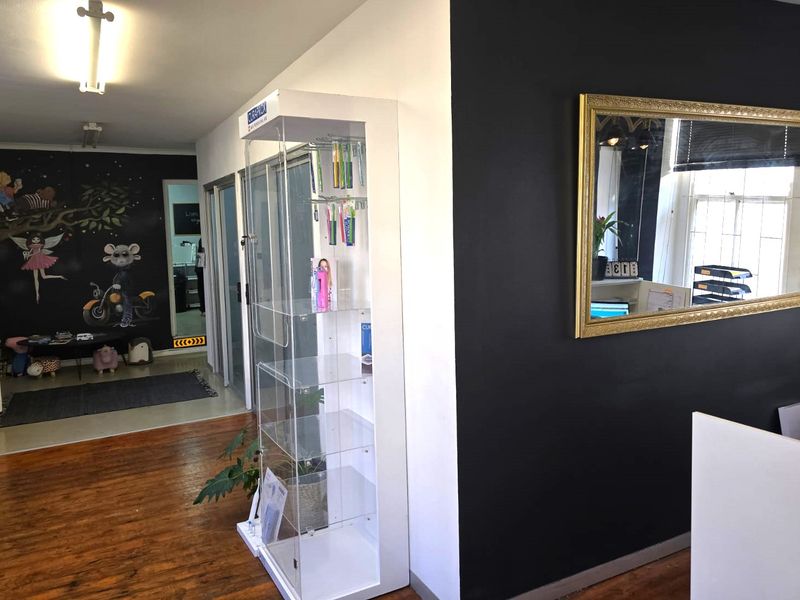 Space in popular Hoog & Droog! - Photo 4