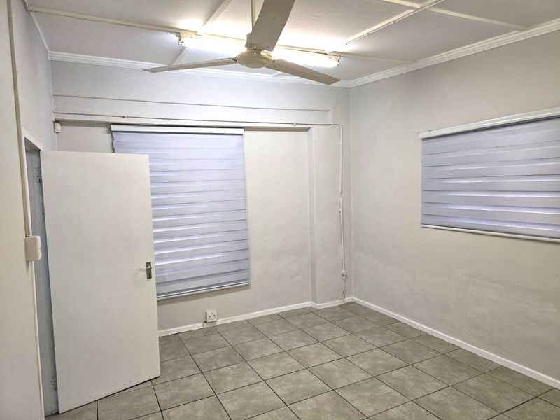 Space in popular Hoog & Droog! - Photo 8