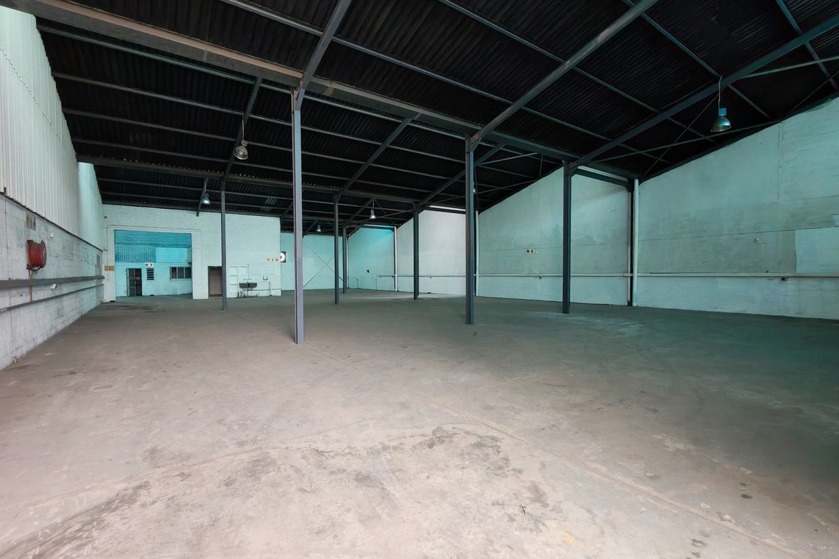 1300m2 Industrial Property For Sale in Blackheath - Photo 2