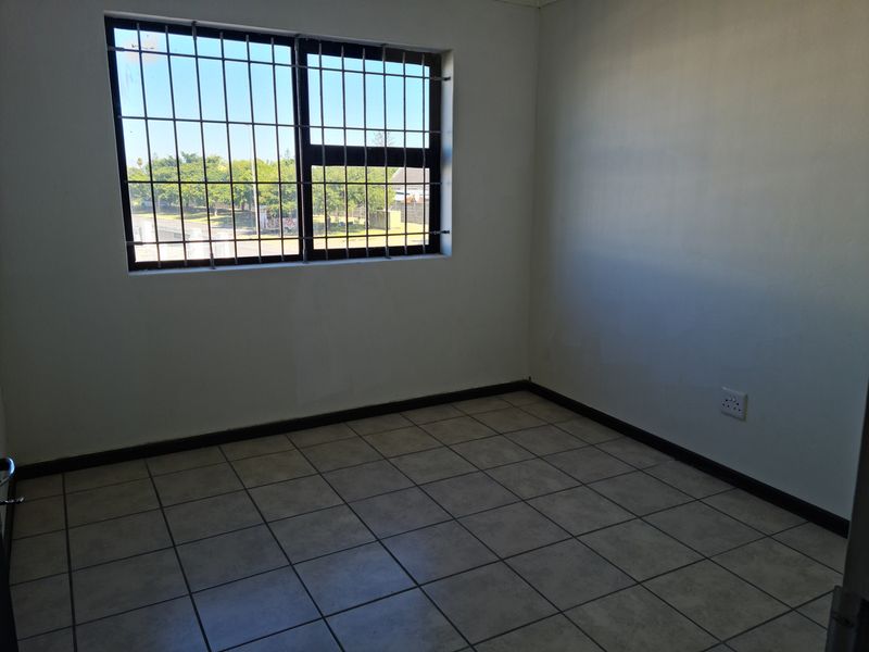 1199m2 Warehouse For Sale in Saxenburg Park 2 , Blackheath - Photo 7