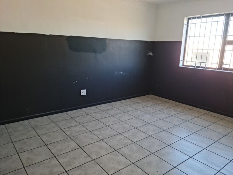 1199m2 Warehouse For Sale in Saxenburg Park 2 , Blackheath - Photo 6