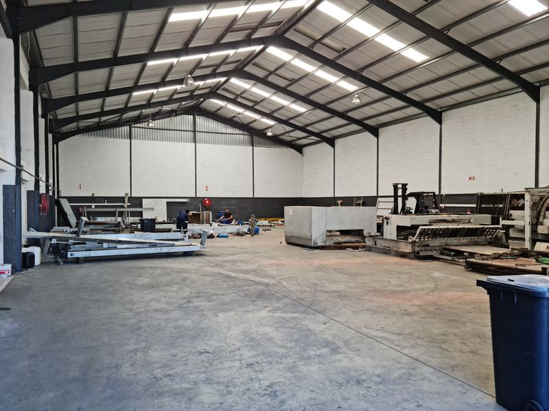 1199m2 Warehouse For Sale in Saxenburg Park 2 , Blackheath - Photo 2