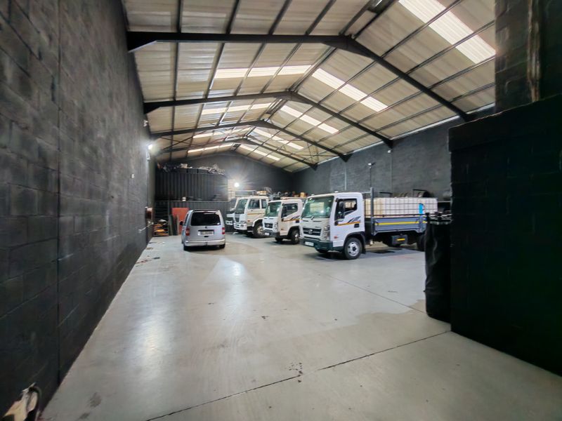 955m2 Warehouse For Sale in Saxenburg Park 2 , Blackheath - Photo 8