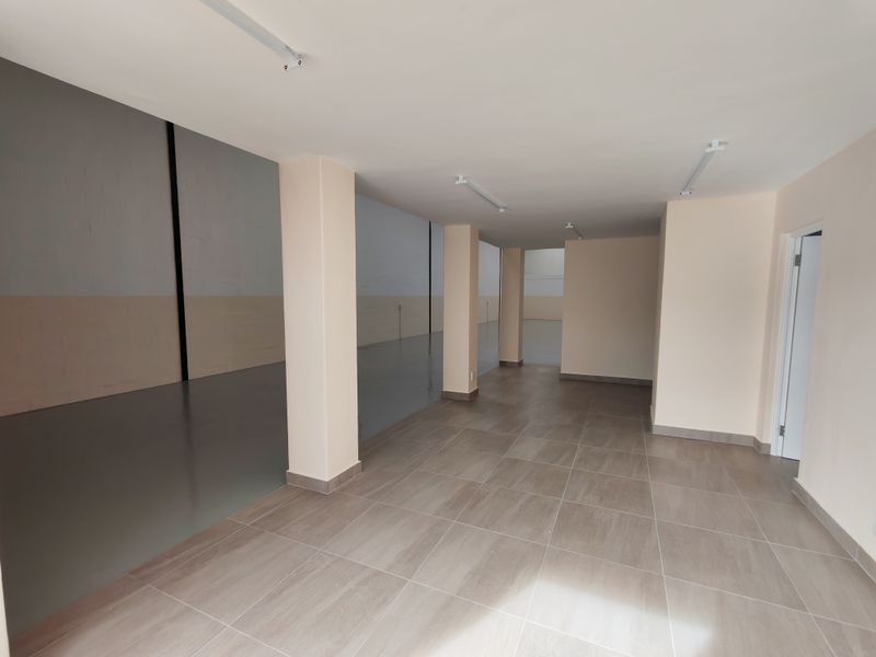 352m2 Warehouse To Let in Asla Park, Strand - Photo 9