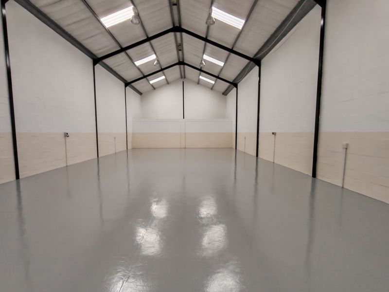 352m2 Warehouse To Let in Asla Park, Strand - Photo 7