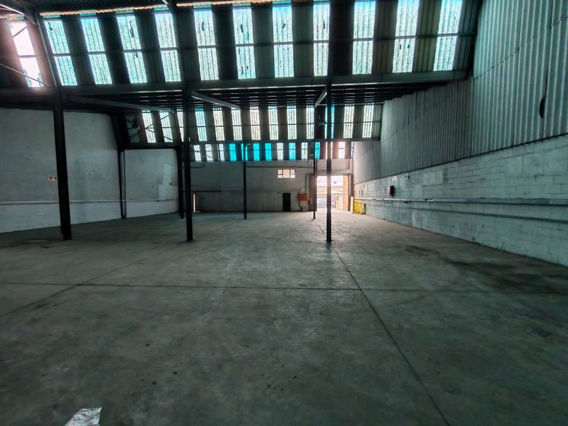 1300m2 Industrial Property To Let in Blackheath - Photo 2