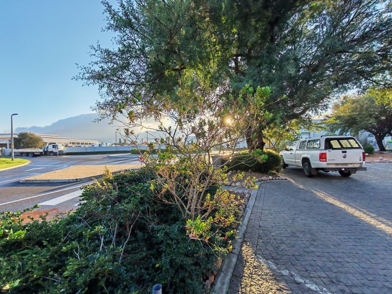 300m2 Industrial Warehouse To Let in Asla Park, Strand - Photo 10