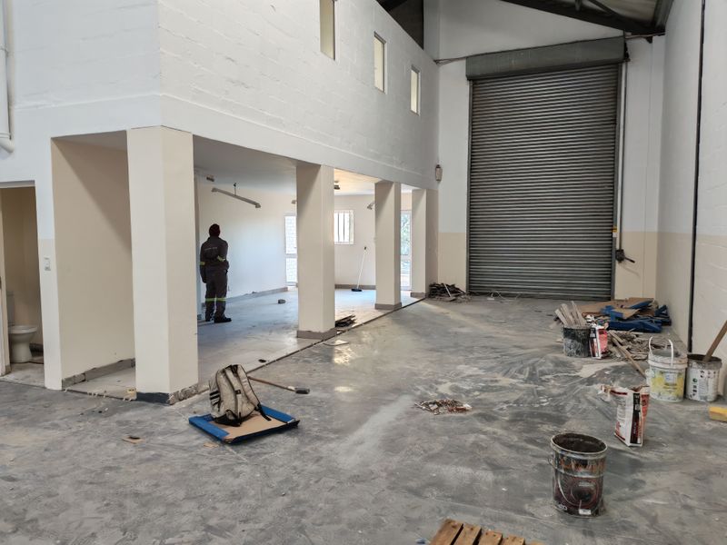 300m2 Industrial Warehouse To Let in Asla Park, Strand - Photo 3