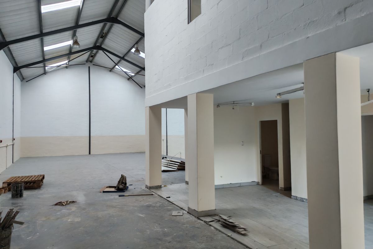 300m2 Industrial Warehouse To Let in Asla Park, Strand - Photo 4