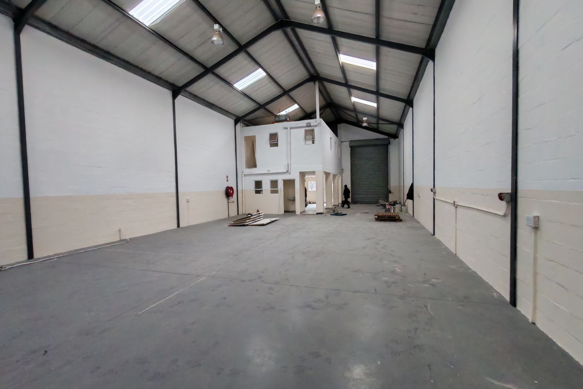300m2 Industrial Warehouse To Let in Asla Park, Strand - Photo 5