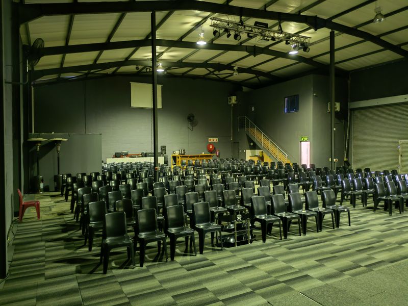 600m2 Warehouse TO LET / TO SHARE in Saxenburg Park 1 , Blackheath - Photo 4