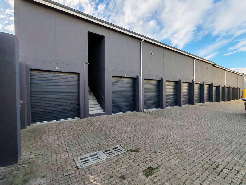 43m2 Storage Units For Sale in Broadlands Industrial, Strand - Photo 2