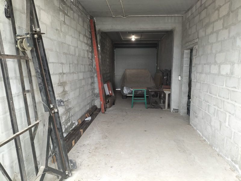 43m2 Storage Units For Sale in Broadlands Industrial, Strand - Photo 5