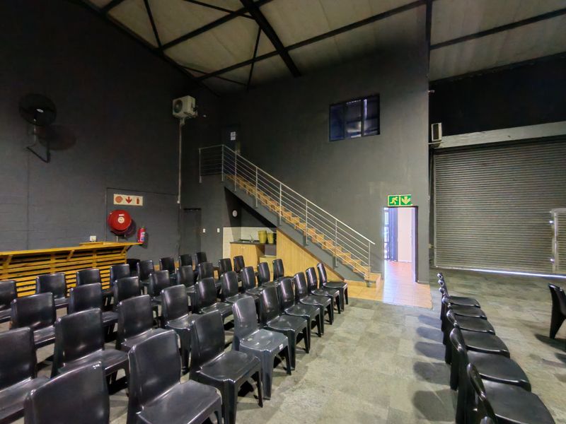 300m2 Warehouse TO LET / TO SHARE in Saxenburg Park 1 , Blackheath - Photo 2