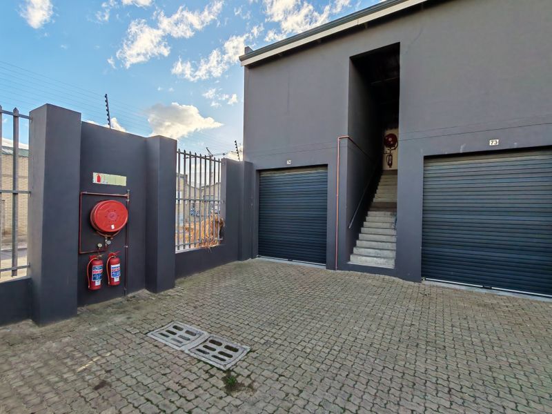 43m2 Storage Units For Sale in Broadlands Industrial, Strand - Photo 5