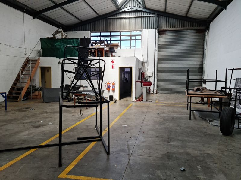 Modern 1152m2 Warehouse TO LET in Saxenburg Park, Blackheath - Photo 10