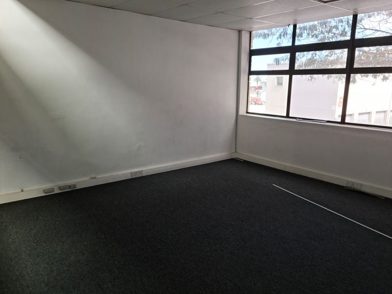 Modern 1152m2 Warehouse TO LET in Saxenburg Park, Blackheath - Photo 7