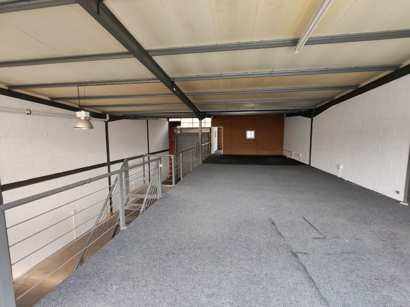 319m2 Warehouse TO LET in Saxenburg Park. - Photo 5