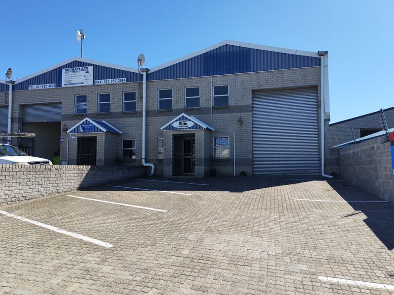 390m2 Warehouse TO LET in Somerset West Business Park - Photo 3