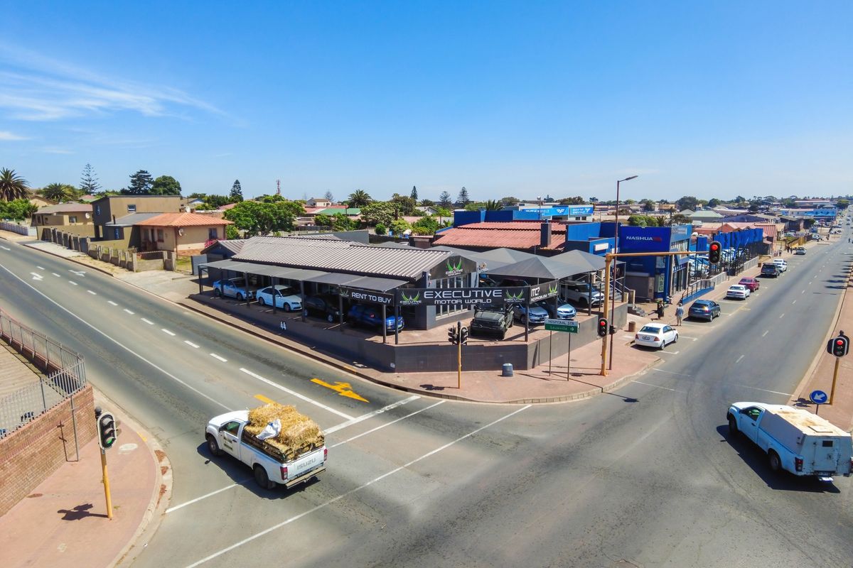 Prime Commercial/Business Property for Sale – Corner Stand with Excellent Exposure on Saldanha Road, - Photo 2