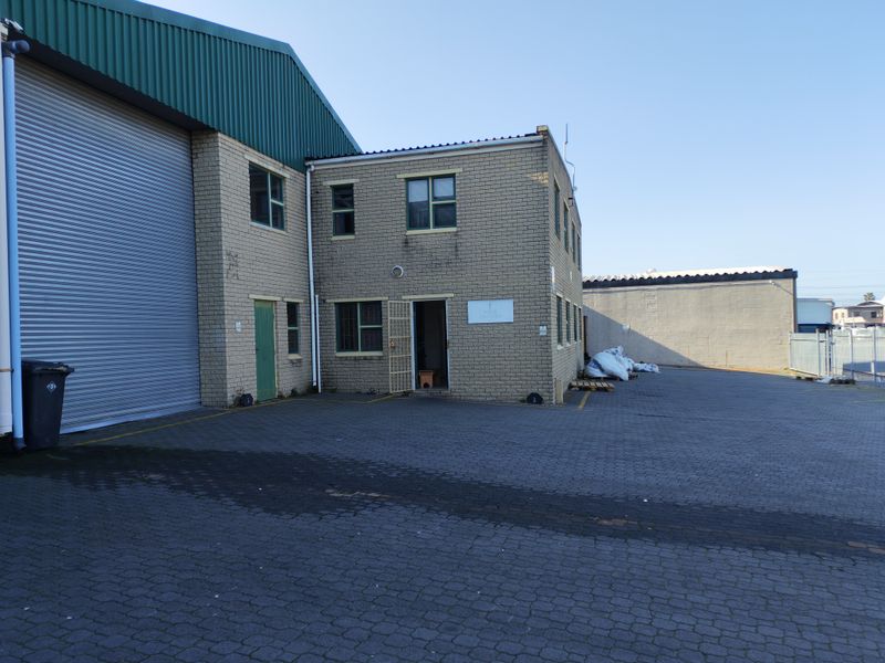 1200m2 Industrial Warehouse TO LET – Saxenburg Park 1 - Photo 10