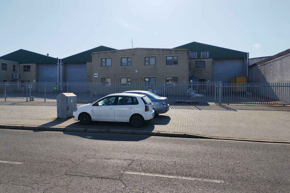 1200m2 Industrial Warehouse TO LET – Saxenburg Park 1 - Photo 2