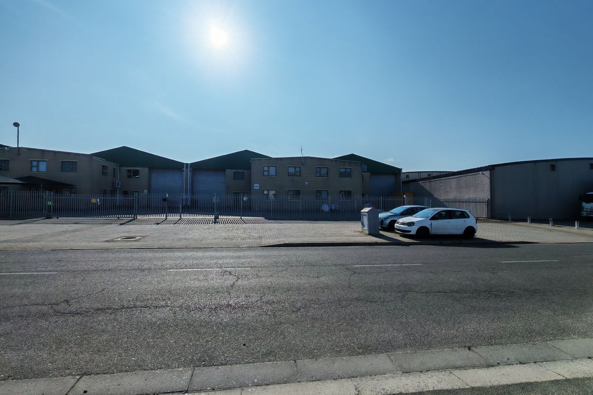 600m2 Industrial Warehouse TO LET – Saxenburg Park 1. - Photo 4