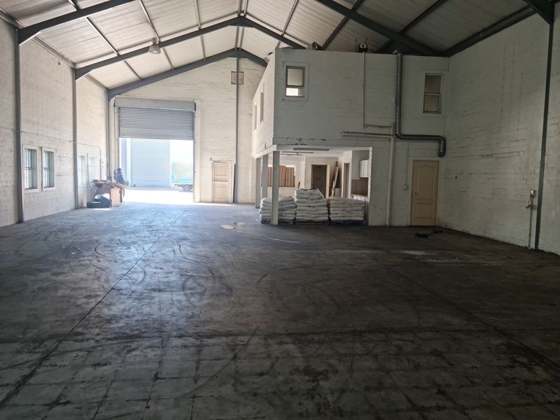 376m2 Industrial Warehouse To Let | For Rent in Asla Park, Strand - Photo 7