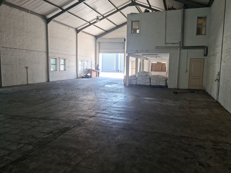 376m2 Industrial Warehouse To Let | For Rent in Asla Park, Strand - Photo 3