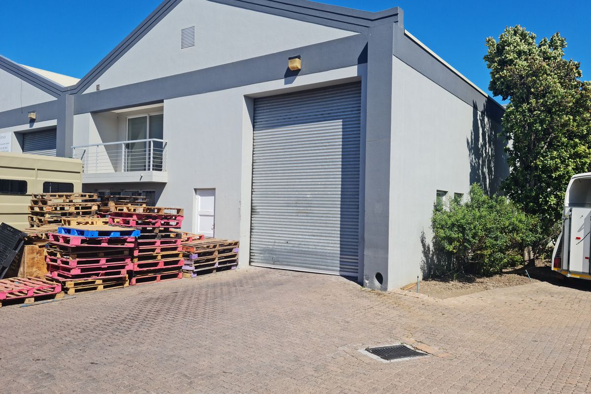 376m2 Industrial Warehouse To Let | For Rent in Asla Park, Strand - Photo 2