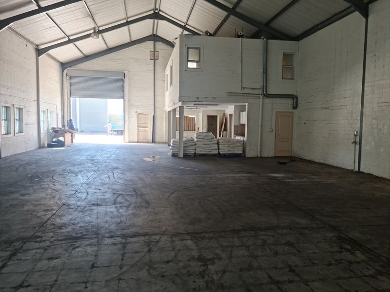 376m2 Industrial Warehouse To Let | For Rent in Asla Park, Strand - Photo 5
