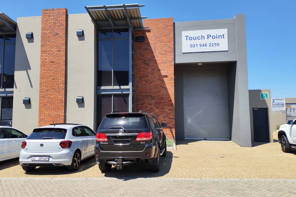 221m2 A-grade  Industrial Warehouse To Let in Stikland Industria - Photo 4