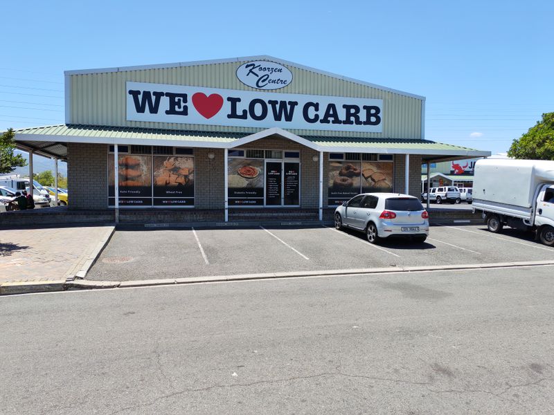 237m2 Showroom / Workshop / Retail Unit To Let in Gants in the Strand - Photo 3