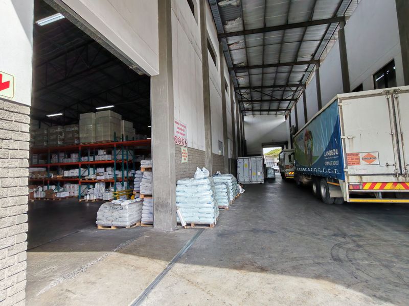 1651m2 Industrial Warehouse TO LET in Saxenburg Park 1 - Photo 10