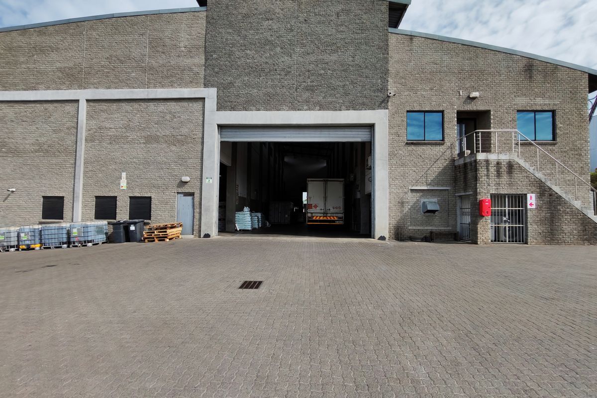 1651m2 Industrial Warehouse TO LET in Saxenburg Park 1 - Photo 5