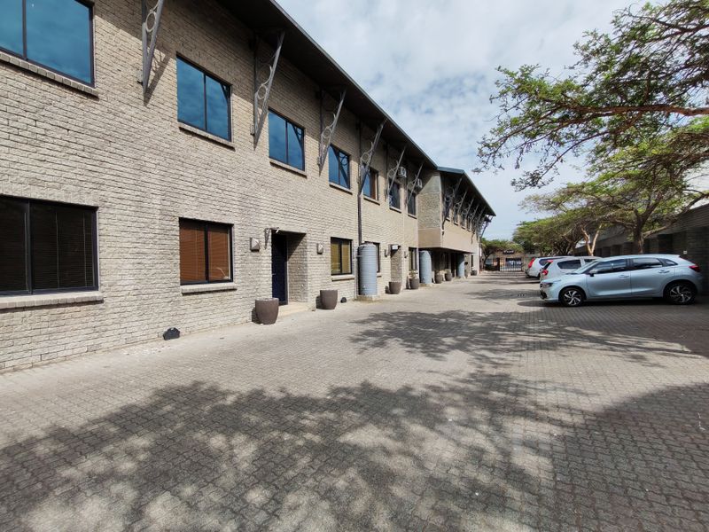 1651m2 Industrial Warehouse TO LET in Saxenburg Park 1 - Photo 4