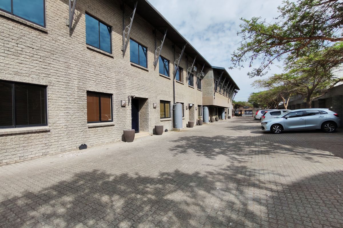 1651m2 Industrial Warehouse TO LET in Saxenburg Park 1 - Photo 4