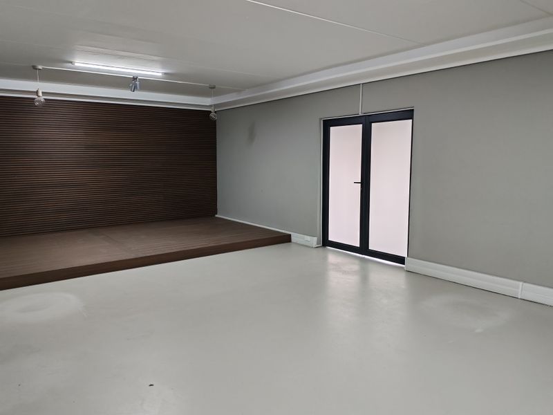 Warehouse Rental Monthly In Somerset West - Photo 5